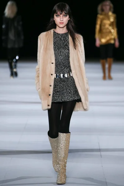 Look 46